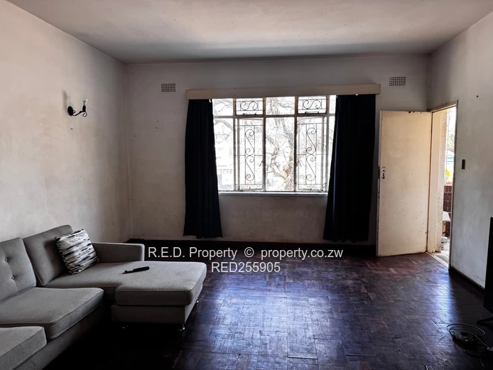2-Bedroom Flat In The CBD