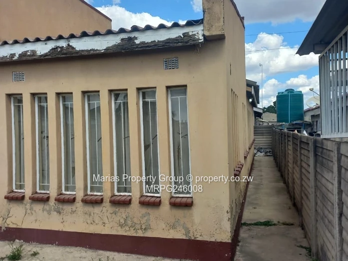 Fully Furnished 3-Bed Townhouse with Borehole, St Marys