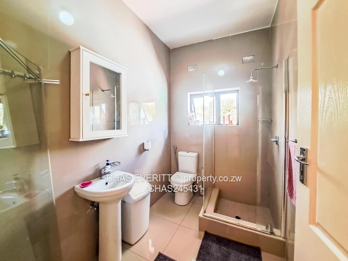 Fully Furnished Six Bedroomed House In Emerald Hill