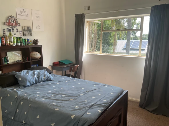 3 Bedroom Flat & Apartment