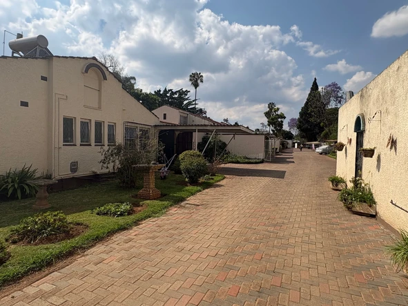 3 Bedroom Garden Flat