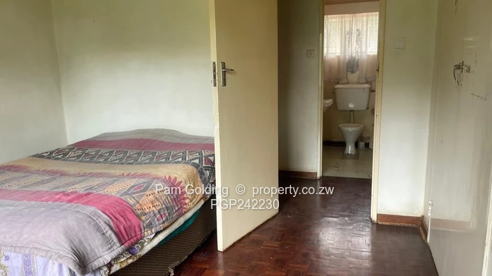 3 Bedroom House In Eastlea (Sole Mandate)