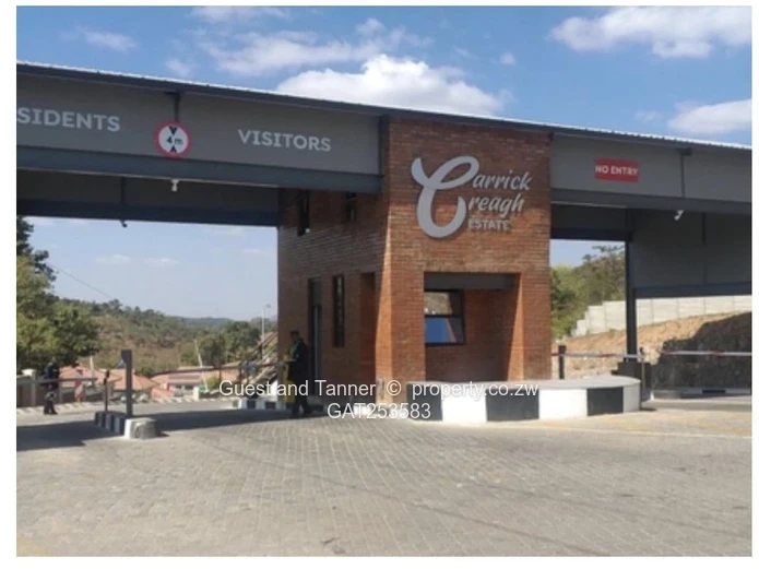 Prime Cluster Stand For Sale – Carrick Creagh