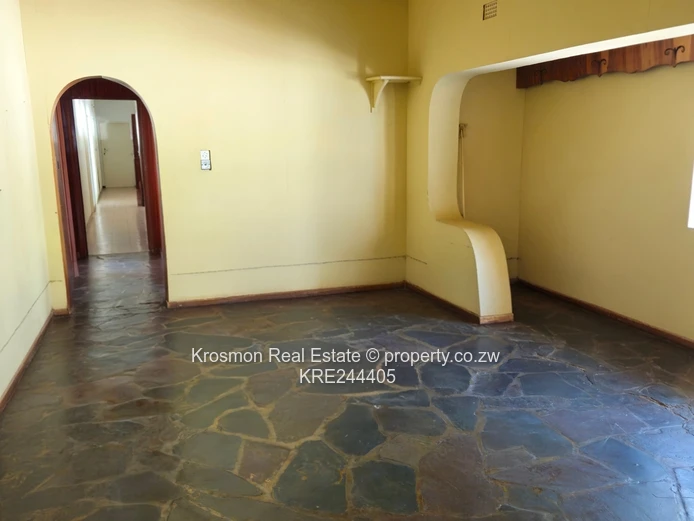 Marondera/winstonpark 5-Bed Home on 4250m² 