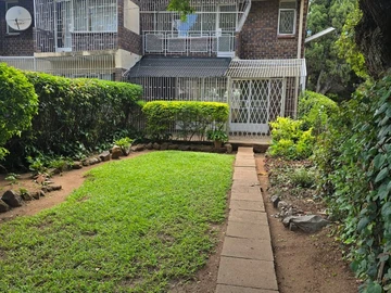 2 Bedroom Flat & Apartment