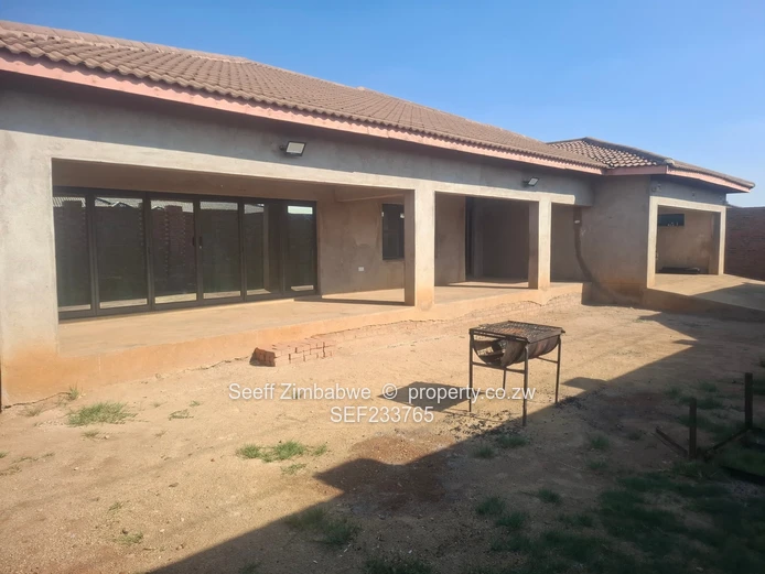 Ganges Road Frontage