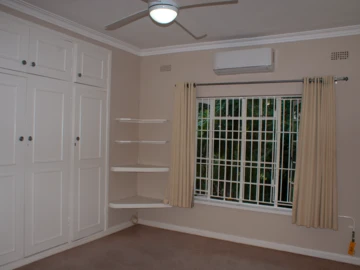 6 Bedroom House