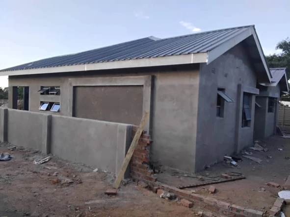 4 Bedroom Flat & Apartment