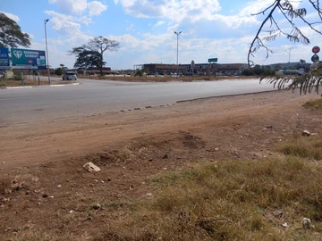 Commercial & Industrial Land