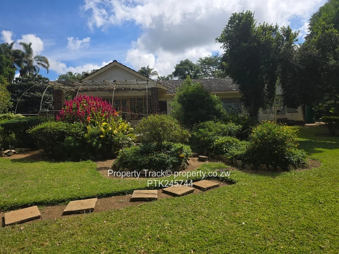 Idyllic Family Home in serene neighbourhood 