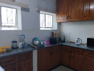 3 Bedroom Flat & Apartment