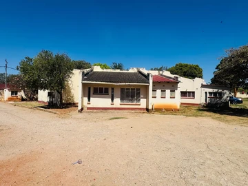 8 Bedroom House