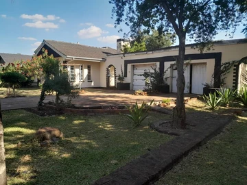 Norton Twinlakes 4bed House to let