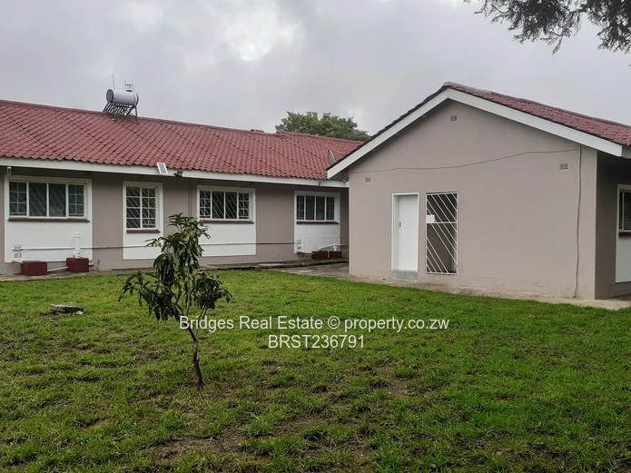 4 bed house to behold and live in ! 