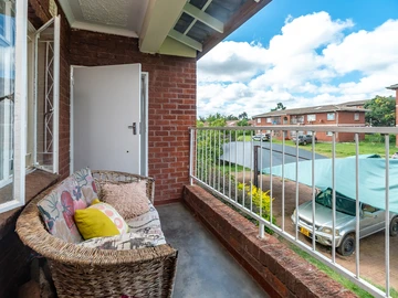 3 Bedroom Flat & Apartment