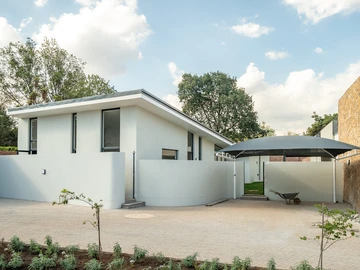 3 Bedroom Garden Flat