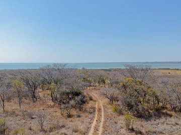 Commercial & Industrial Land