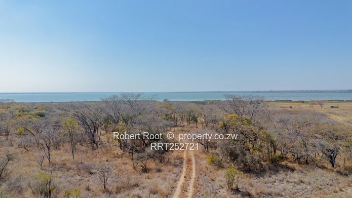 1.56ha at Darwendale with Lake View