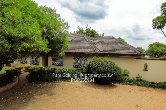 Charming 4-Bedroom Home in Marlborough – 4000sqm