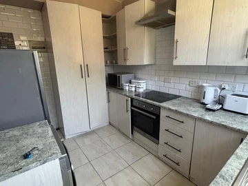 2 Bedroom Garden Flat