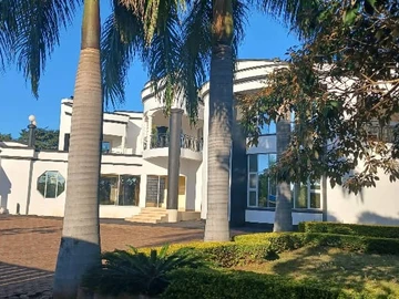 6-Bedroom Home for sale in Philadelphia, Harare North