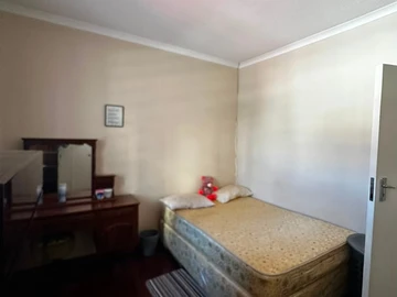 3 Bedroom Garden Flat
