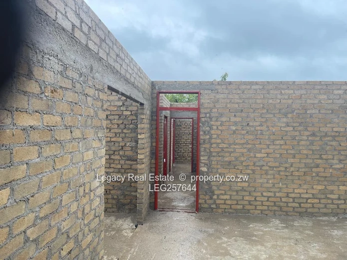 3-Bed Unfinished Brick Home on 1000m² in Chitungwiza