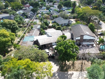 10 Bedroom House
