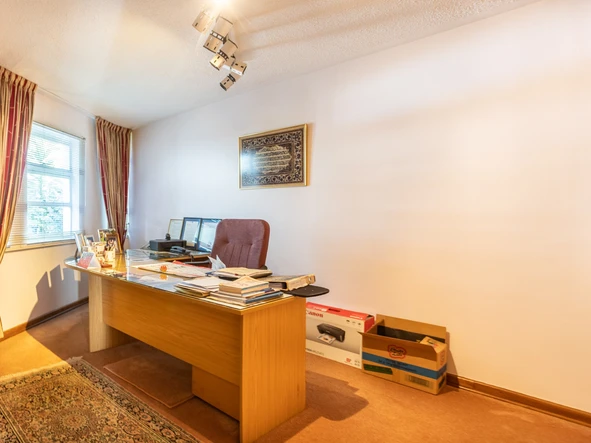 3 Bedroom Flat & Apartment