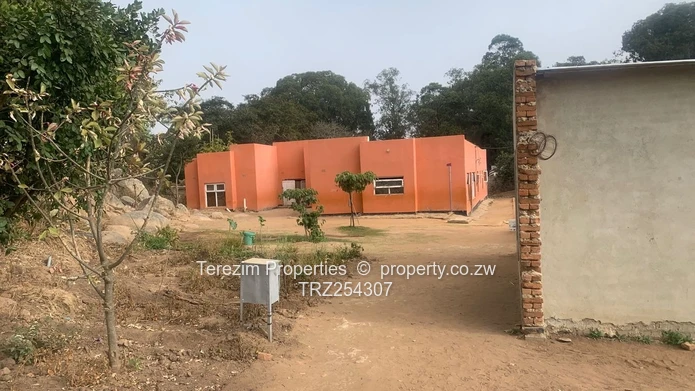 Prime Investment Property For Sale In Marondera Lendyview Park