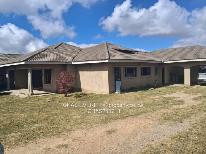 5 Bedroom House for Sale in Zimre Park.