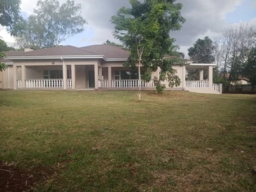 6 Bedroom House