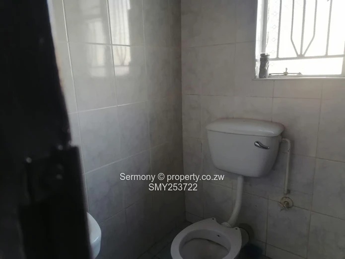 Massive Residential Property In Chipukutu Up For Grabs, 