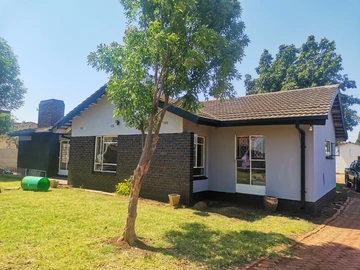 2 Unit Townhouse Complex