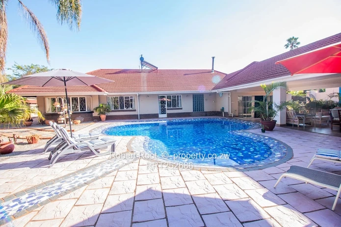 Prestigious Highlands Address-Spacious Family Home