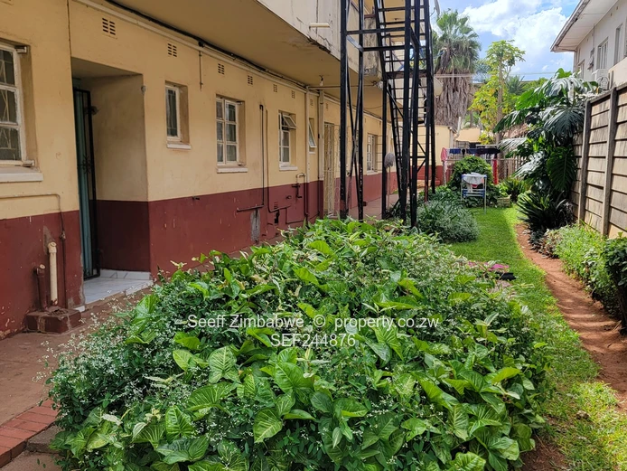 2-Bed Flat For Sale - The Avenues