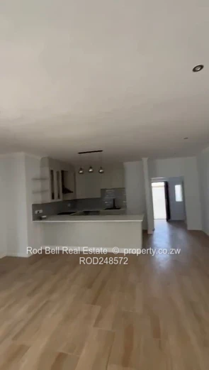 Modern 3-Bed Townhouse with Garden in Greendale North