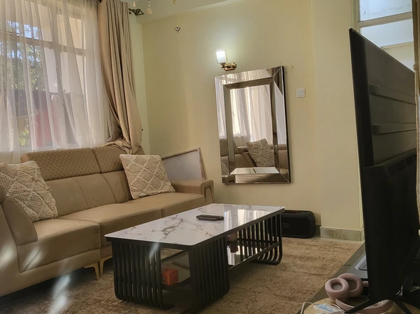 2 Bedroom Flat & Apartment