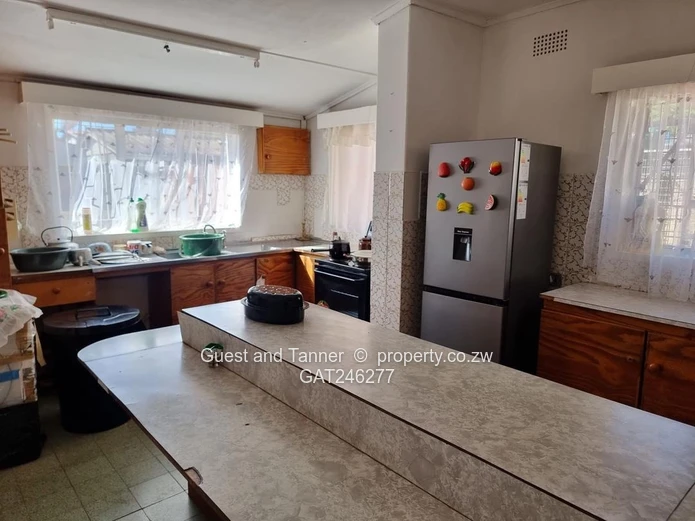 3-Bed House to Rent in Paddonhurst