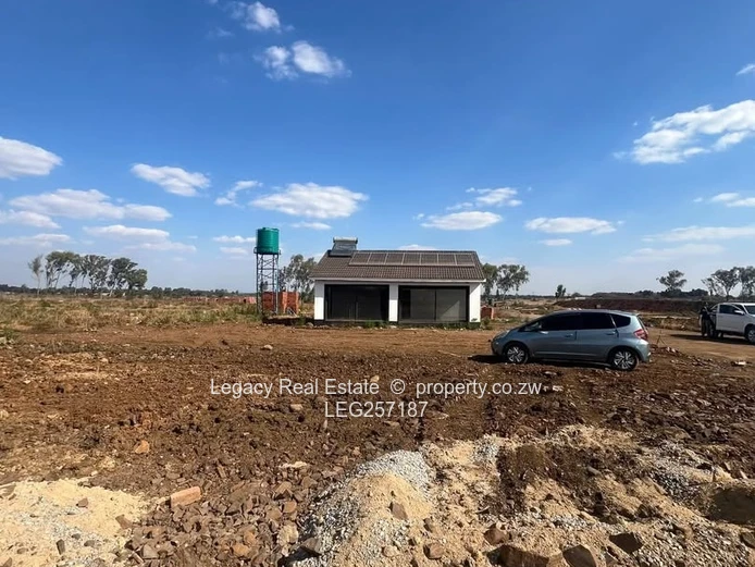 588m² Pomona Stand — Tarred Roads, Sewer & a 2bed cottage