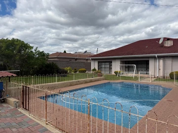 7 Bedroom House