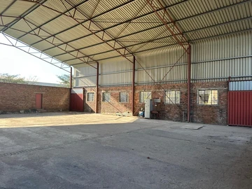 Commercial & Industrial Land