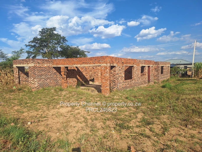 Unfinished 4-Bed Shell with Garage & En-Suite in Glaudina