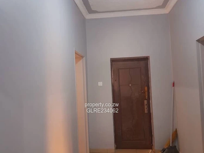 Charming 3-Bedroom Home in Glenlorn To Let 