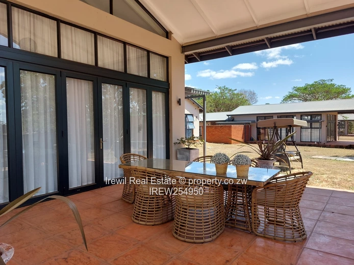 Helensvale 4 Bedroom Home in a Secure Gated Community