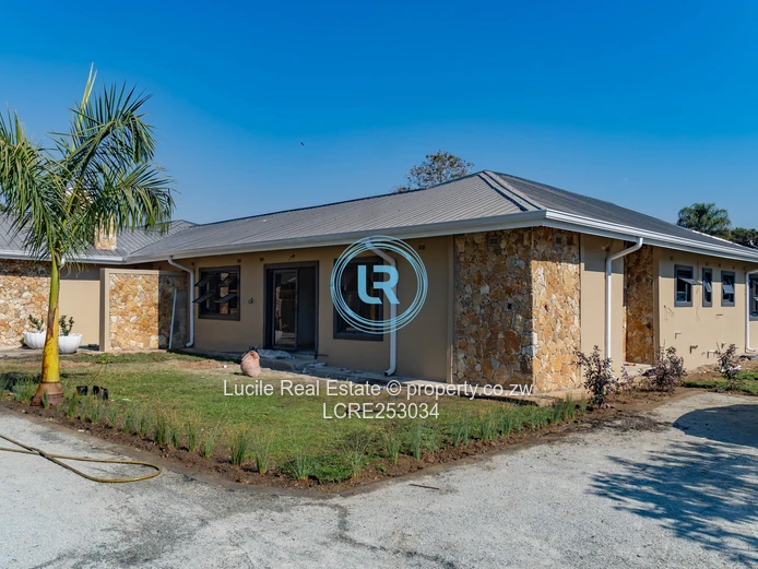 Contemporary Executive Residence in Westgate Goodhope