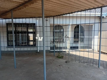 3 Bedroom Flat & Apartment