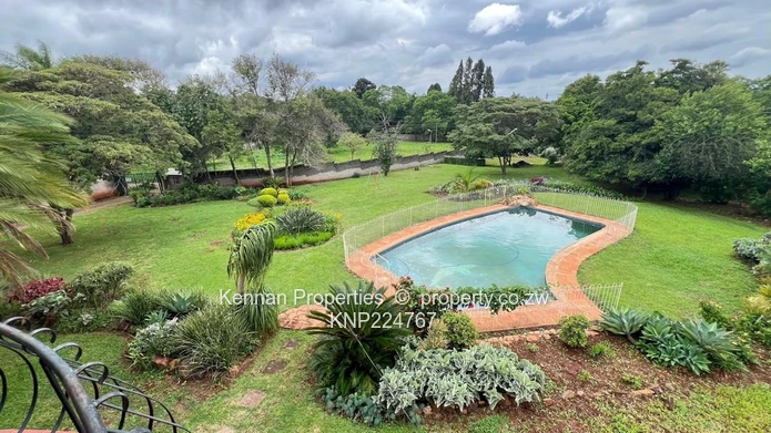 Family home close to Chisipite school 