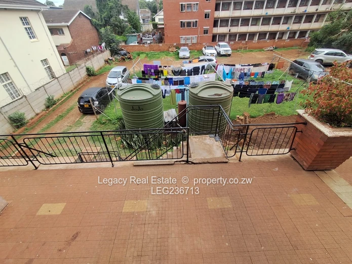 Prime Avenues 1-Bedroom Flat For Sale – Mazowe Mansions (Sole Mandate)