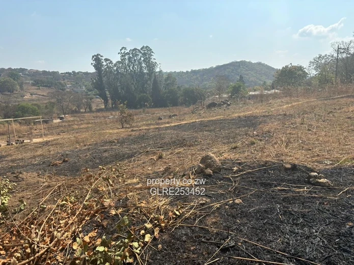 Glen Lorne 3,200 m2 — Secure, Subdivision-Ready Land